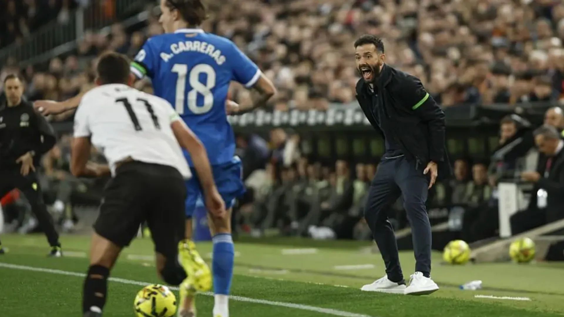 Mestalla Mengecam Corberan, Valencia Kembali Terpuruk