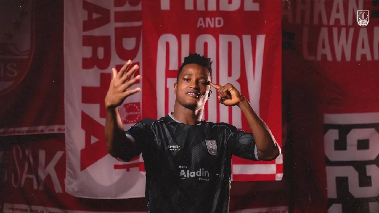 Penyerang anyar Persis Solo, Abu Razard Kamara