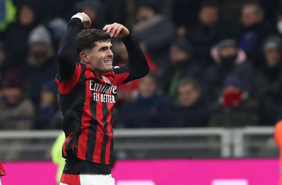 Pulisic Tunggu Tawaran Kontrak dari Milan di Tengah Ketertarikan Liverpool dan Arsenal - sumber: (footballitalia)