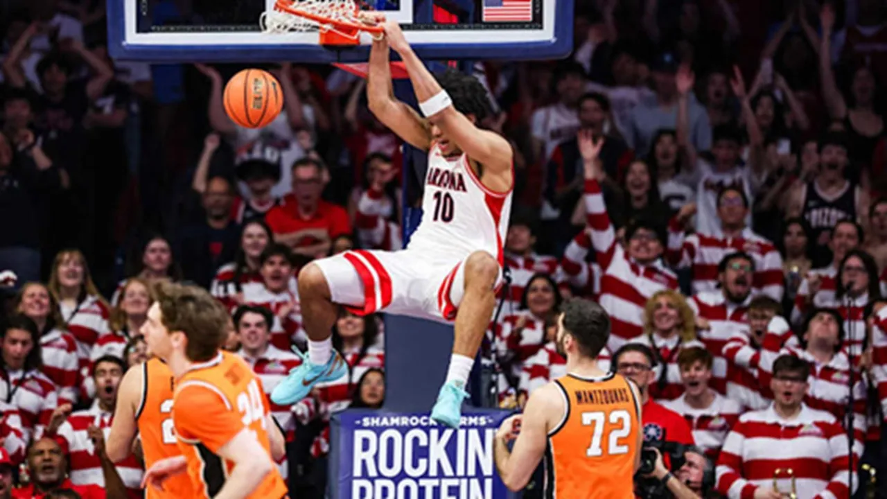 Tim Arizona di Puncak Klasemen 25 Besar Basket Perguruan Tinggi Putra