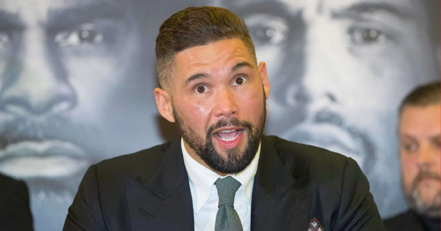 Tony Bellew Khawatirkan Kondisi Deontay Wilder - sumber: (secondsout)