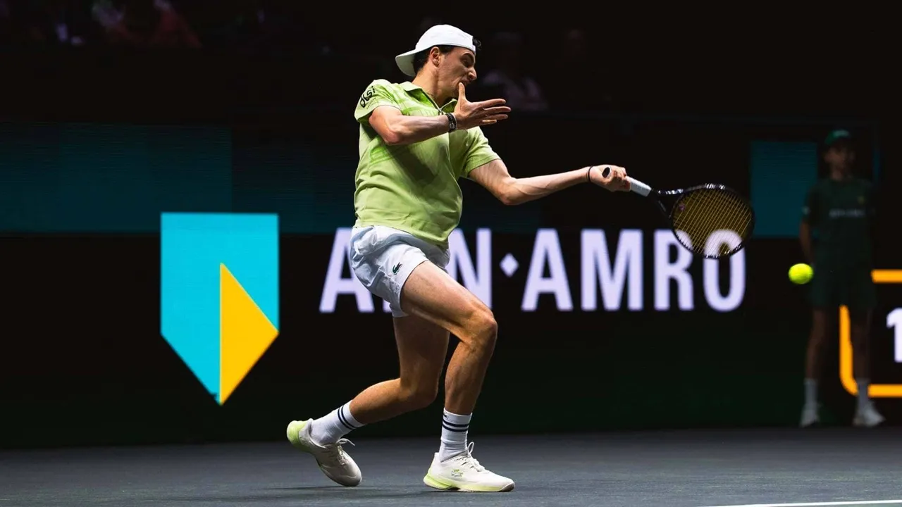 Ugo Humbert Hentikan Langkah Daniil Medvedev Di Rotterdam