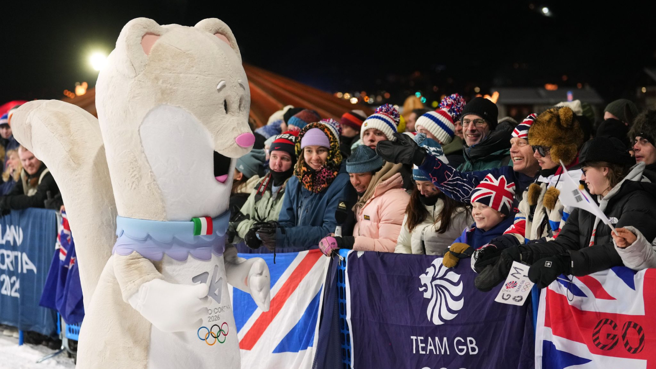 Boneka Maskot Milo dan Tina Jadi Buruan Fans Olimpiade Milan-Cortina 2026