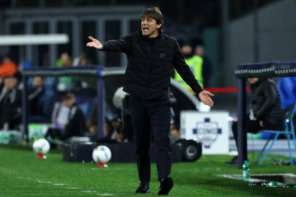 Conte Terancam Investigasi Akibat Hinaan Kepada Wasit di Pinggir Lapangan - sumber: (footballitalia)