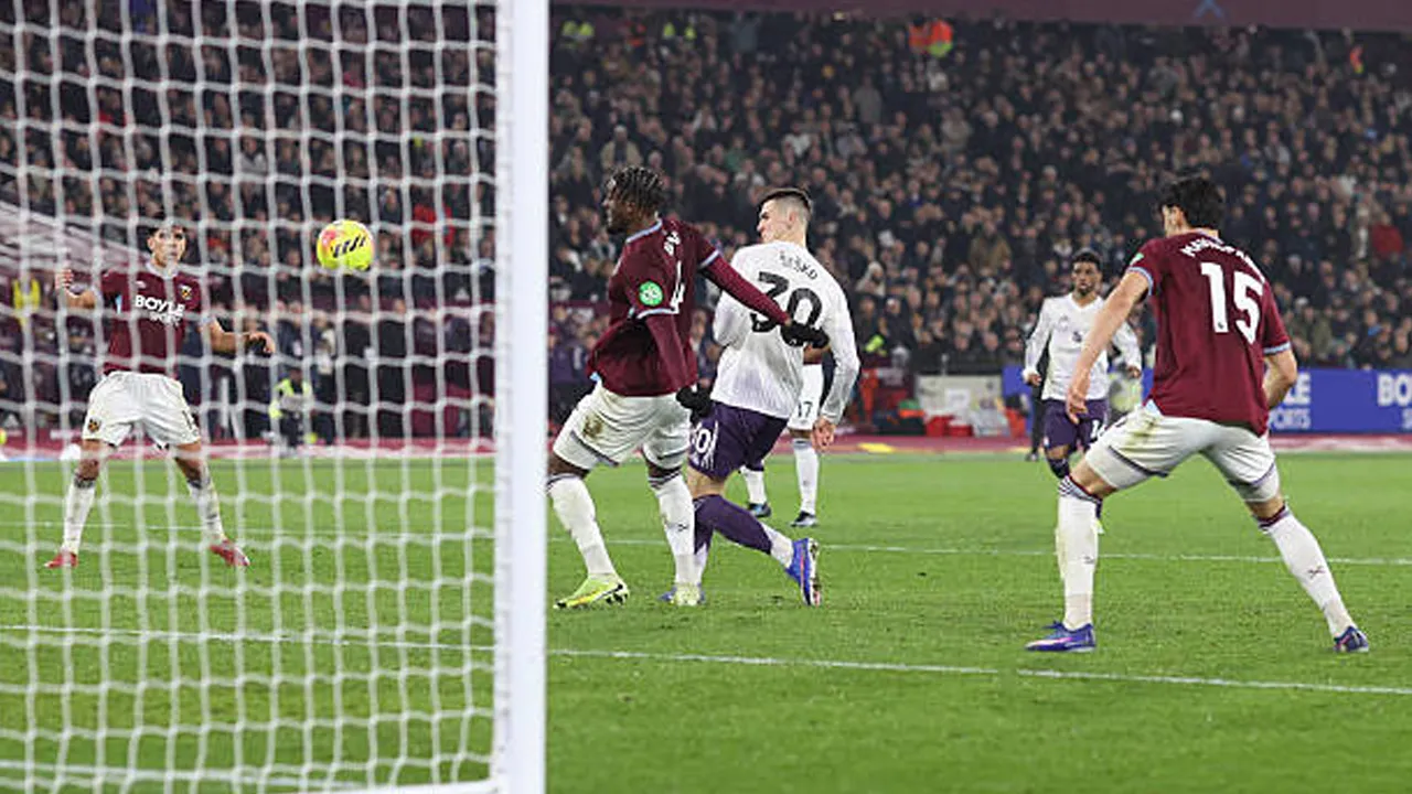 Legend Inggris Bahas Dampak Gol Penyeimbang Manchester United Bagi West Ham