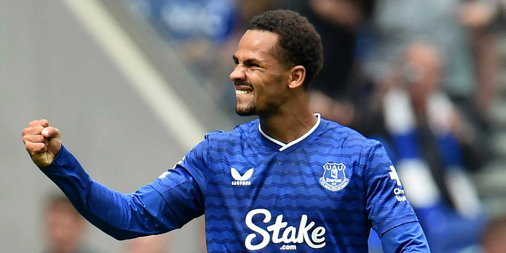 Manchester United Bidik Pemain Terbaik Liga untuk Gantikan Bintang Kelas Dunia - sumber: (givemesport)