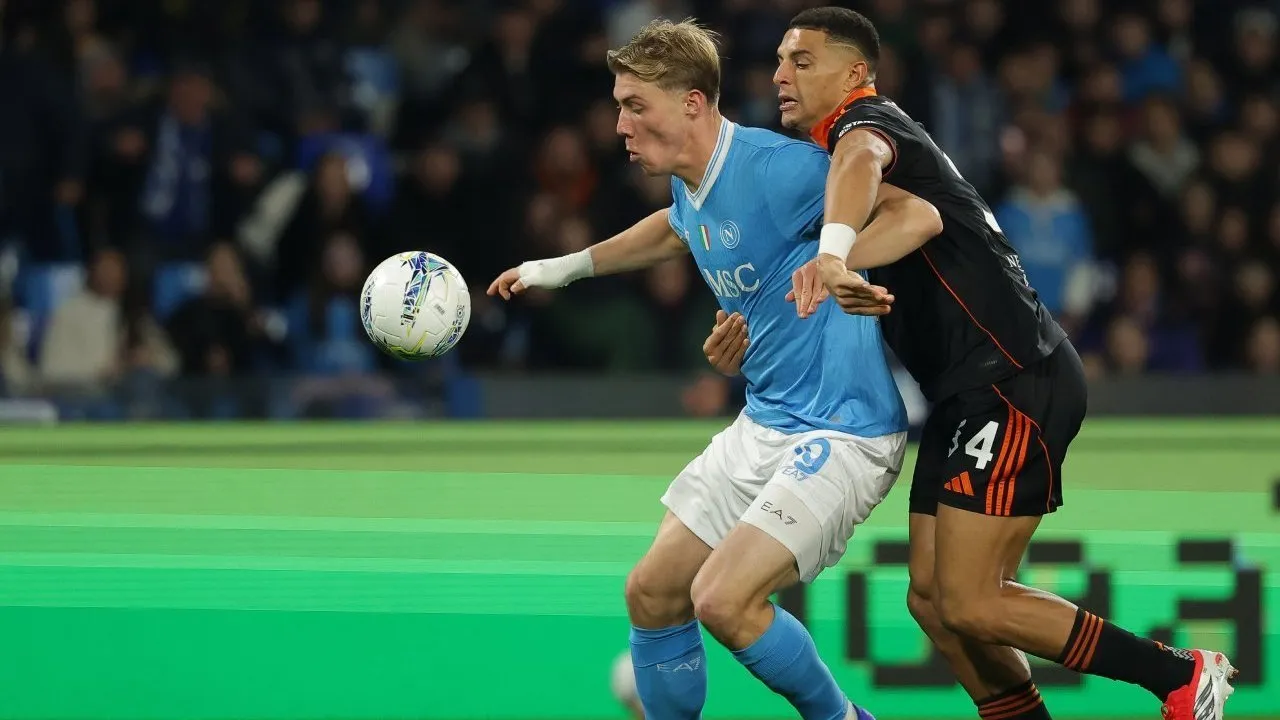 Napoli Terpuruk Lagi, Vlahovic Tetap Berjuang di Juventus - sumber: (footballitalia)