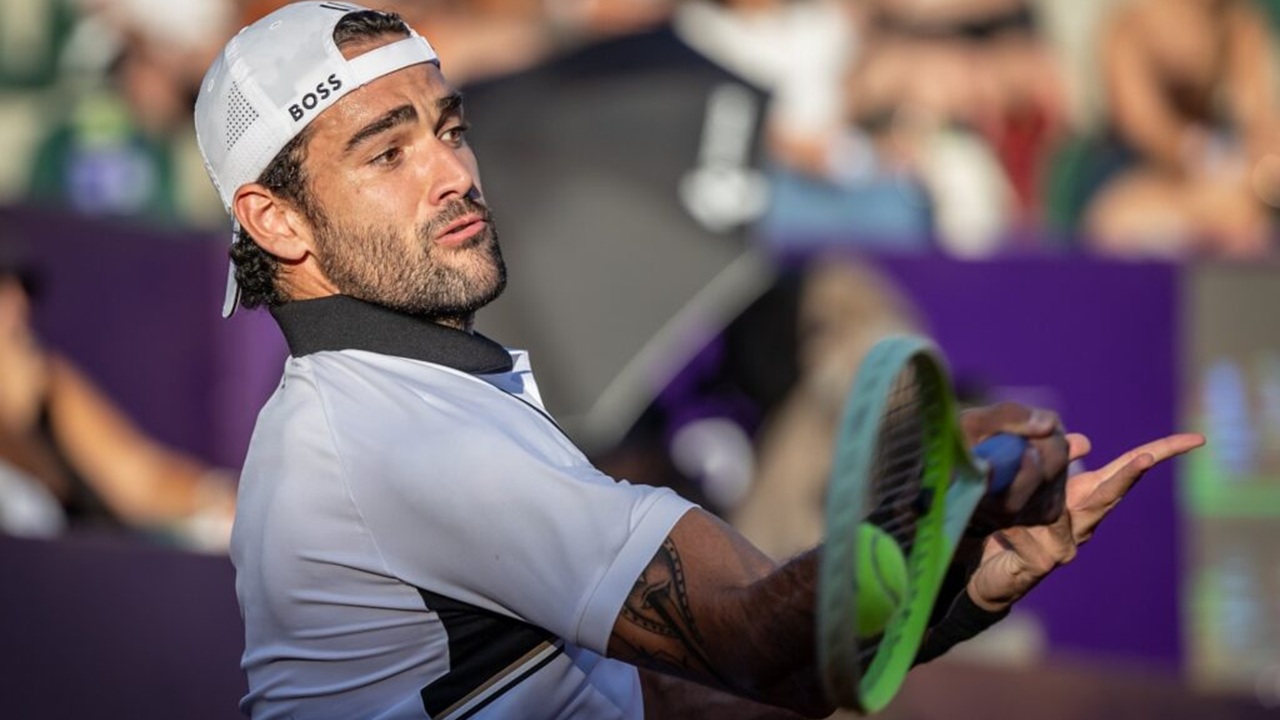 Penuh Kegigihan, Matteo Berrettini Bertahan Di Buenos Aires