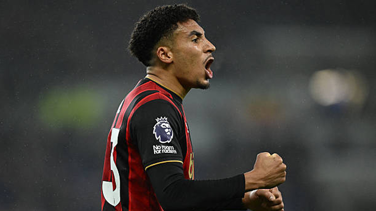 Tak Pikirkan Tiket Eropa, James Hill Minta Bournemouth Fokus Laga Demi Laga