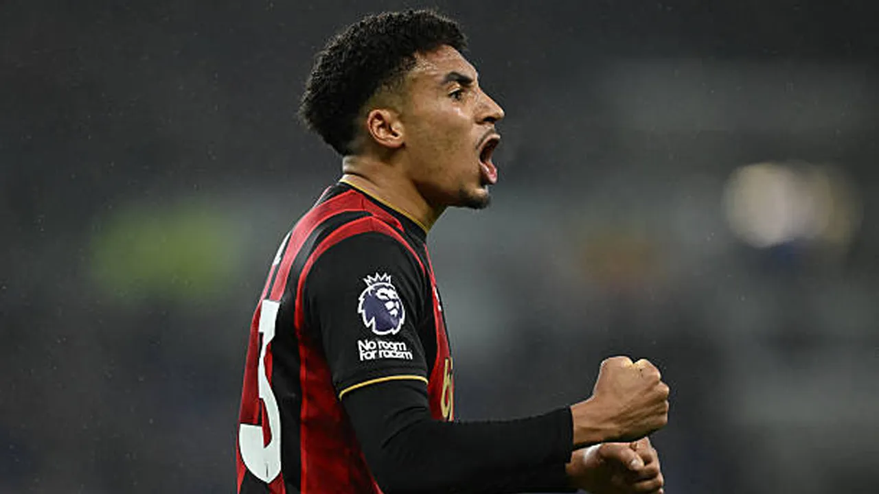 Tak Pikirkan Tiket Eropa, James Hill Minta Bournemouth Fokus Laga Demi Laga