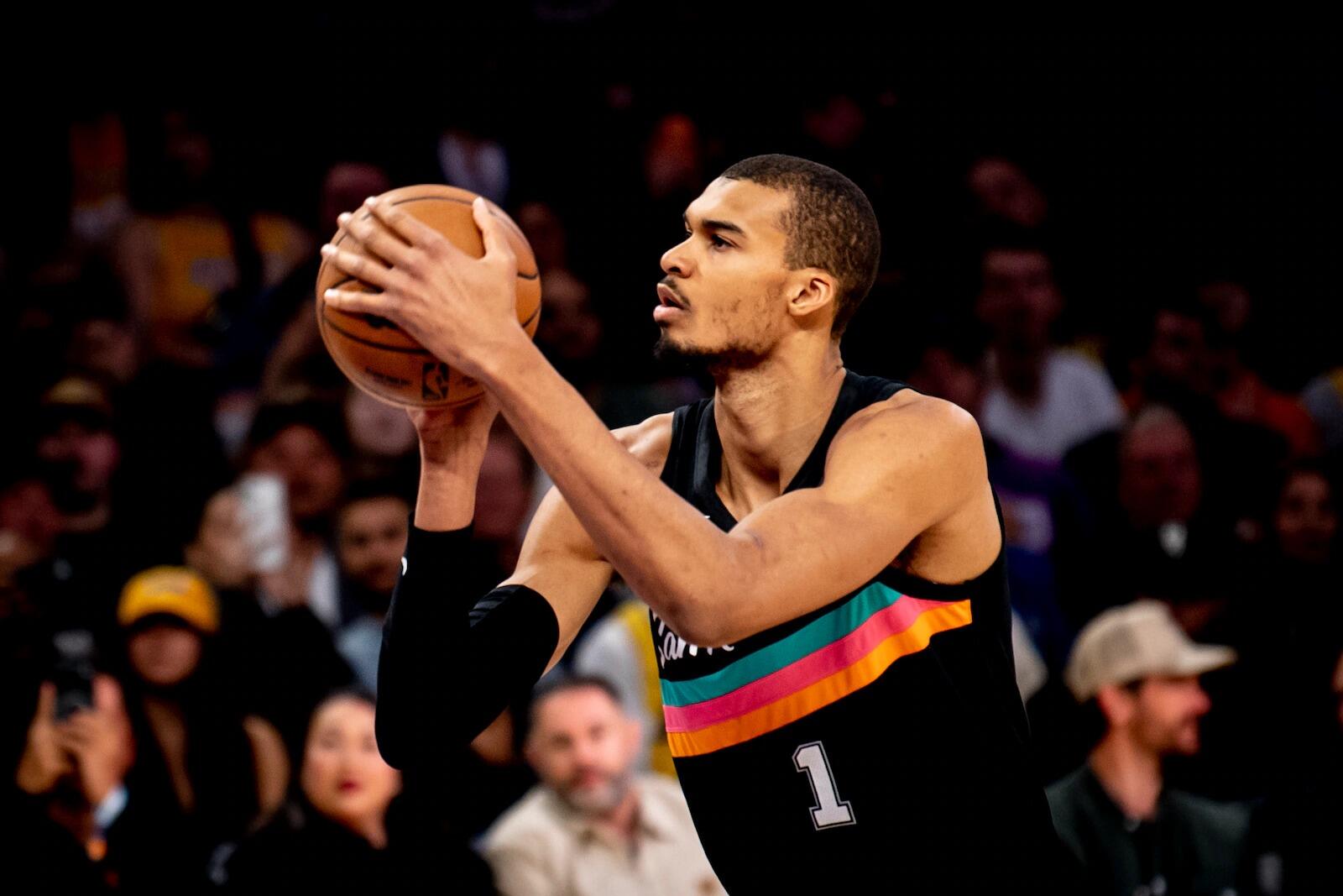 Wembanyama Bersinar, Spurs Hancurkan Lakers 136-108