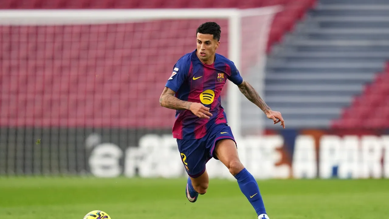 Joao Cancelo Sebut Gavi Membantunya di Barcelona