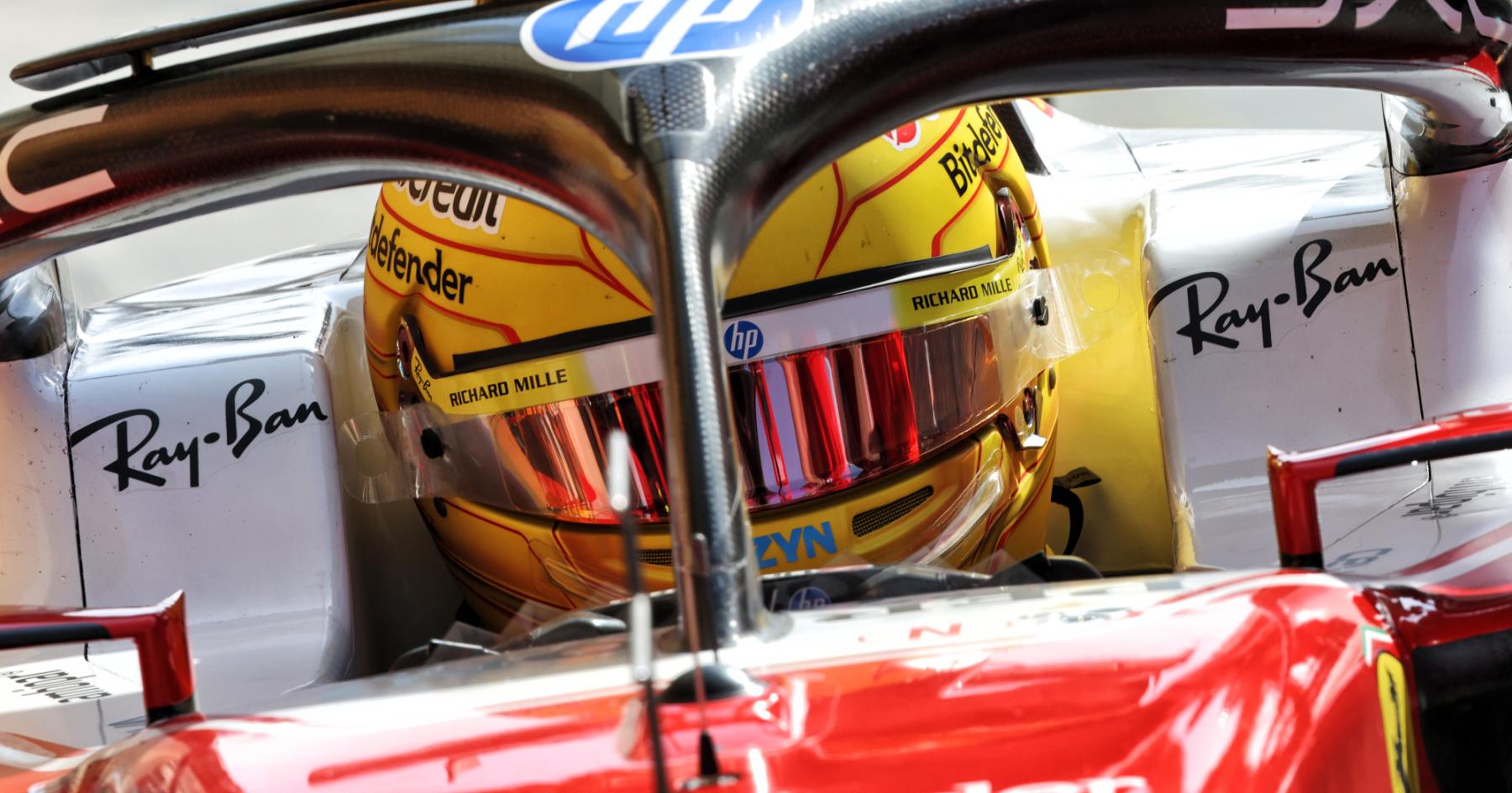 Lewis Hamilton: Regulasi Mesin F1 Terlalu Rumit