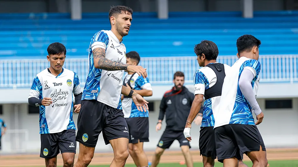 PSIM Siap Hadapi Persik dengan Tim yang Semakin Solid - sumber: (ileagueid)