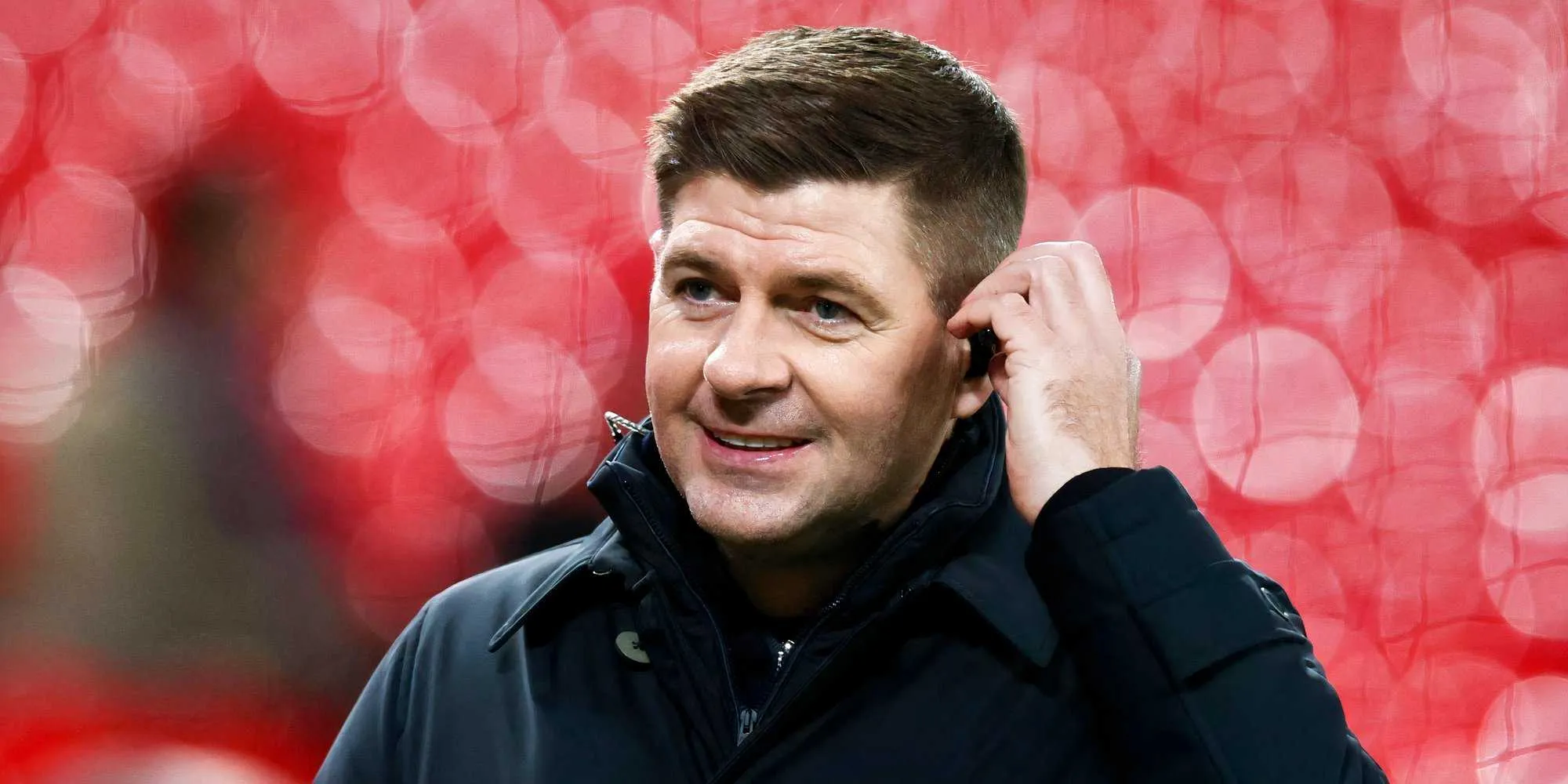 Steven Gerrard Alihkan Sorotan dari Frank di Tottenham