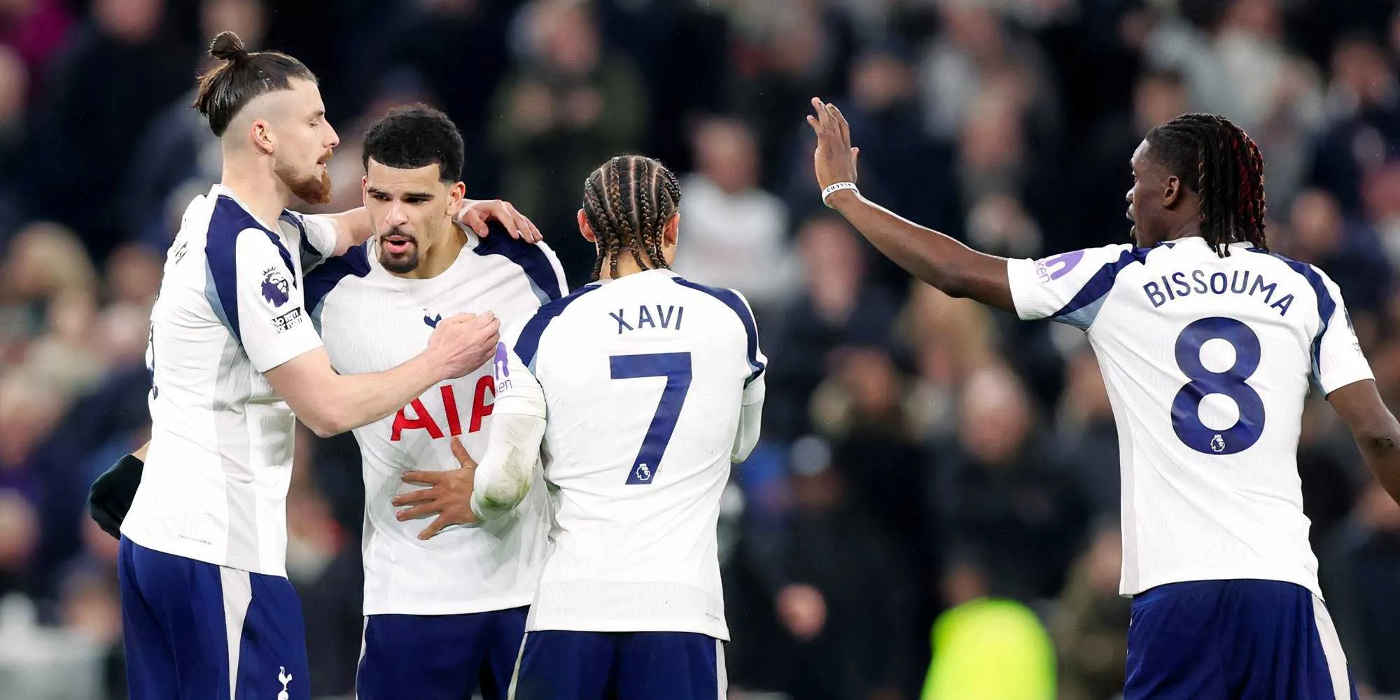 Tottenham Terpuruk di Peringkat Terbawah Liga Inggris Musim 2026 - sumber: (givemesport)