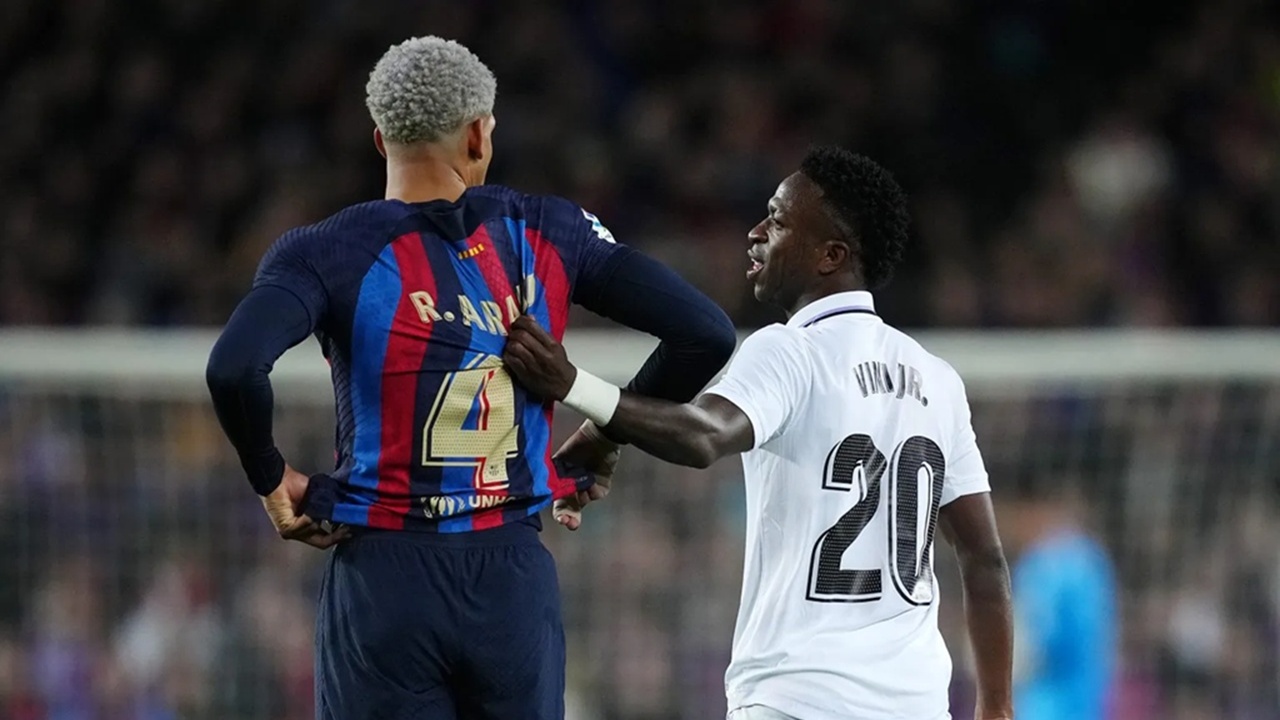Vinicius Jr Sempat Hubungi Ronald Araujo Tawarkan Bantuan