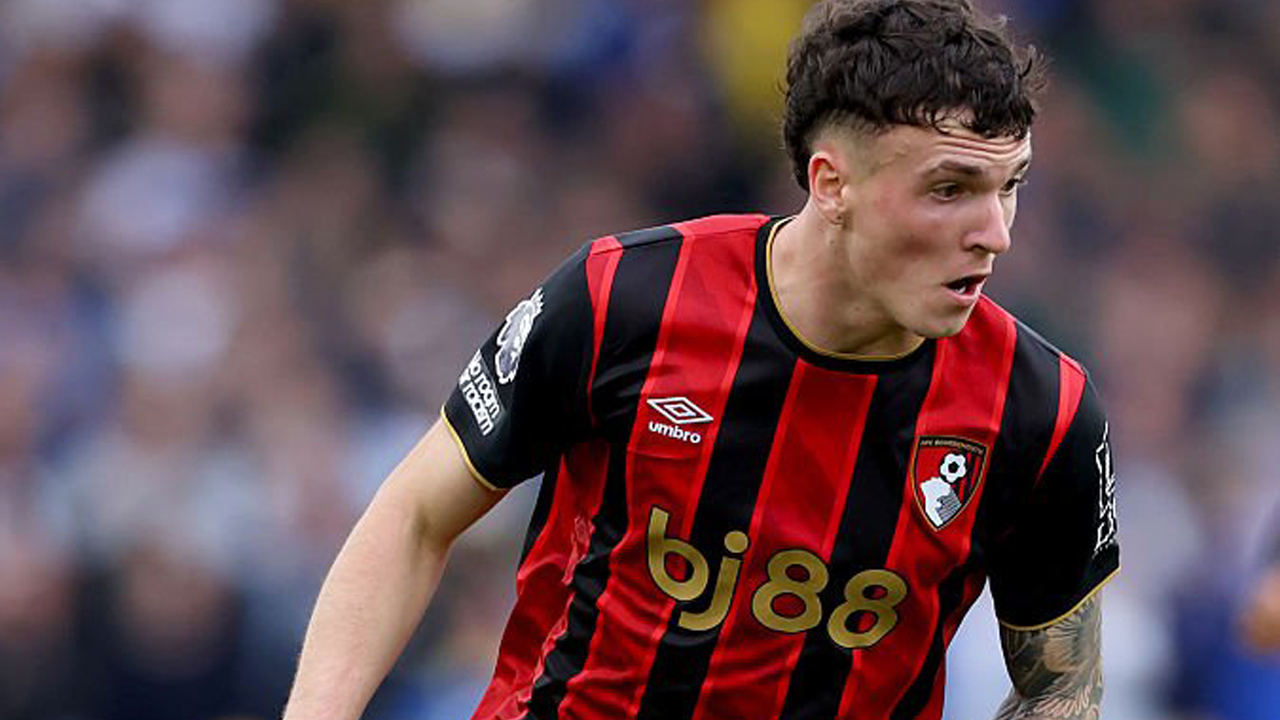 Resmi Tinggalkan Milan, Alex Jimenez Kini Permanen Milik Bournemouth