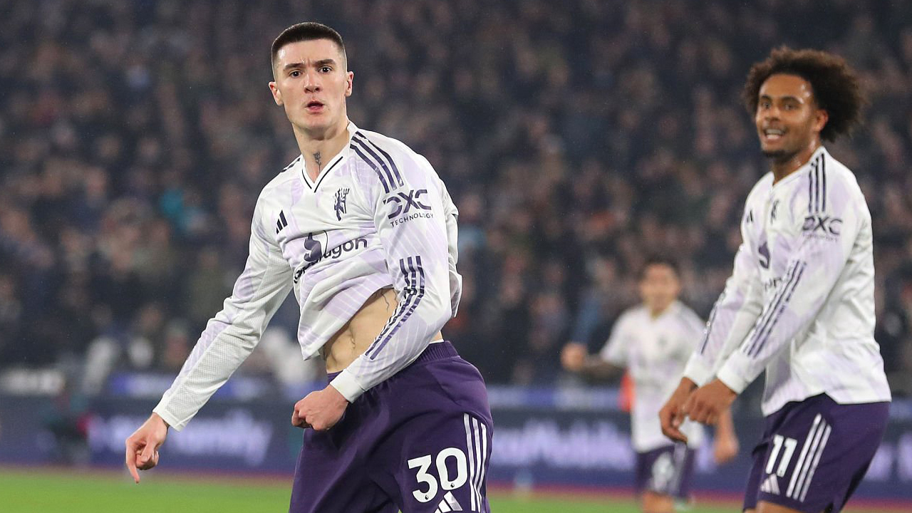 Roy Keane: Pujian Terhadap Benjamin Sesko Terlalu Berlebihan