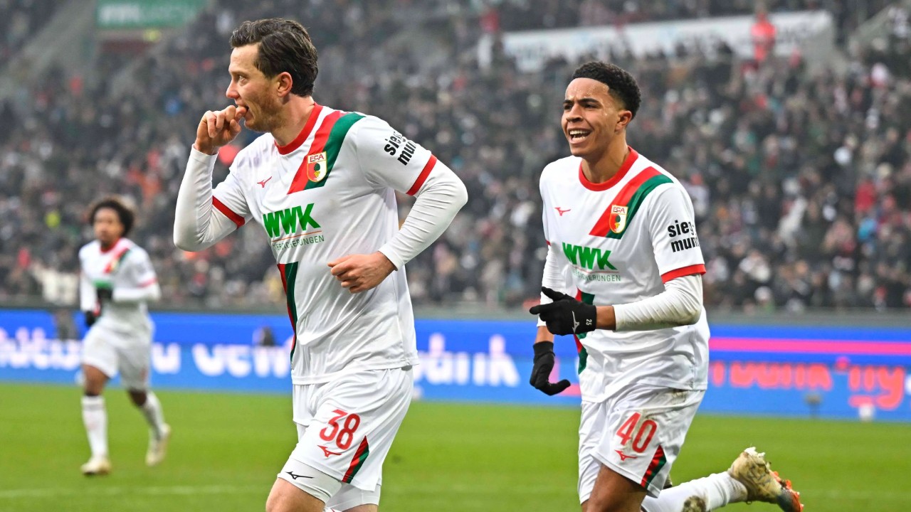 Terlanjur Betah di Augsburg, Michael Gregoritsch Tak Mau Pulang ke Brondby