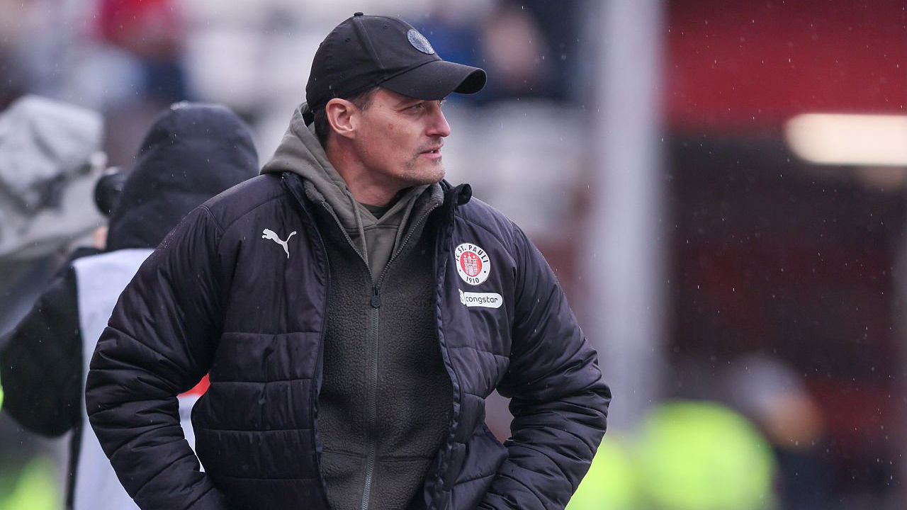 Alexander Blessin Optimis St. Pauli Kalahkan Leverkusen