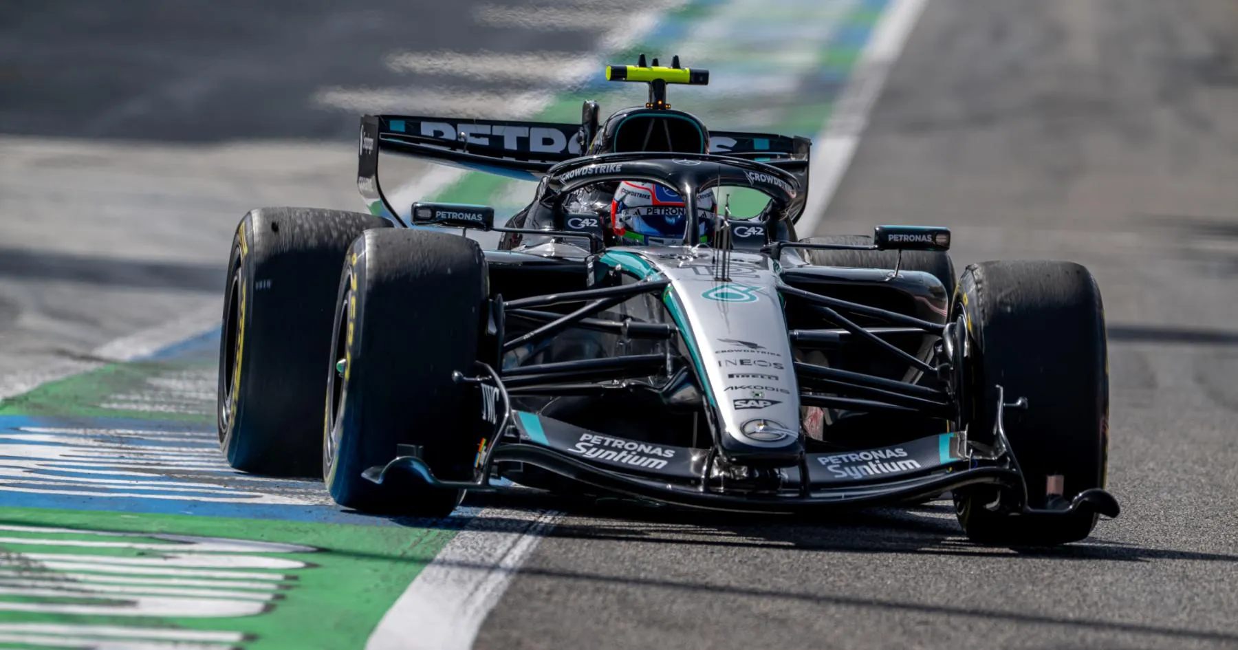 Antonelli Dominasi Tes Hari Ketiga F1 Bahrain 2026 - sumber: (racingnews365)