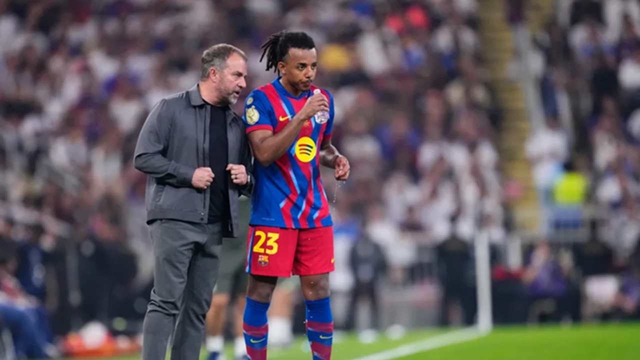 Barcelona Khawatir dengan Kondisi Kebugaran Bek Sayap