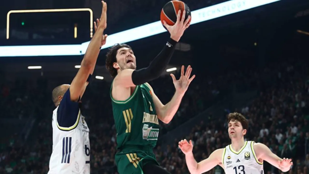 Cedi Osman Tanggapi Keributan di Akhir Laga Usai DIkalahkan Fenerbahce