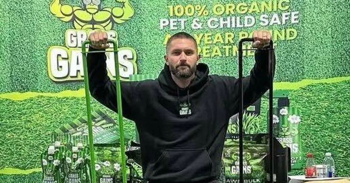 Eks Bintang Arsenal Beralih Usaha Jual Pupuk Klub