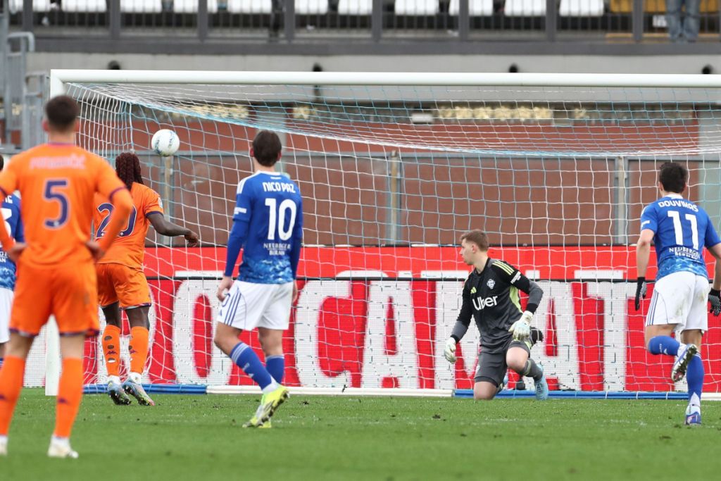 Fiorentina Bungkam Como 2