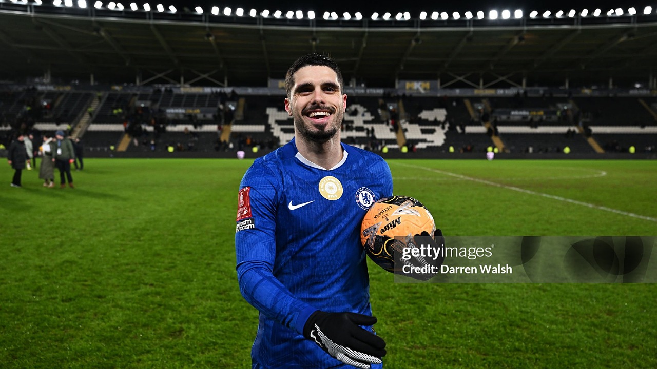 Pedro Neto Ukir Rekor 117 Tahun saat Chelsea Hancurkan Hull City