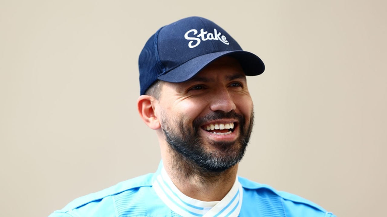 Sergio Aguero Bahas Mengenai Peluang Remontada Barcelona