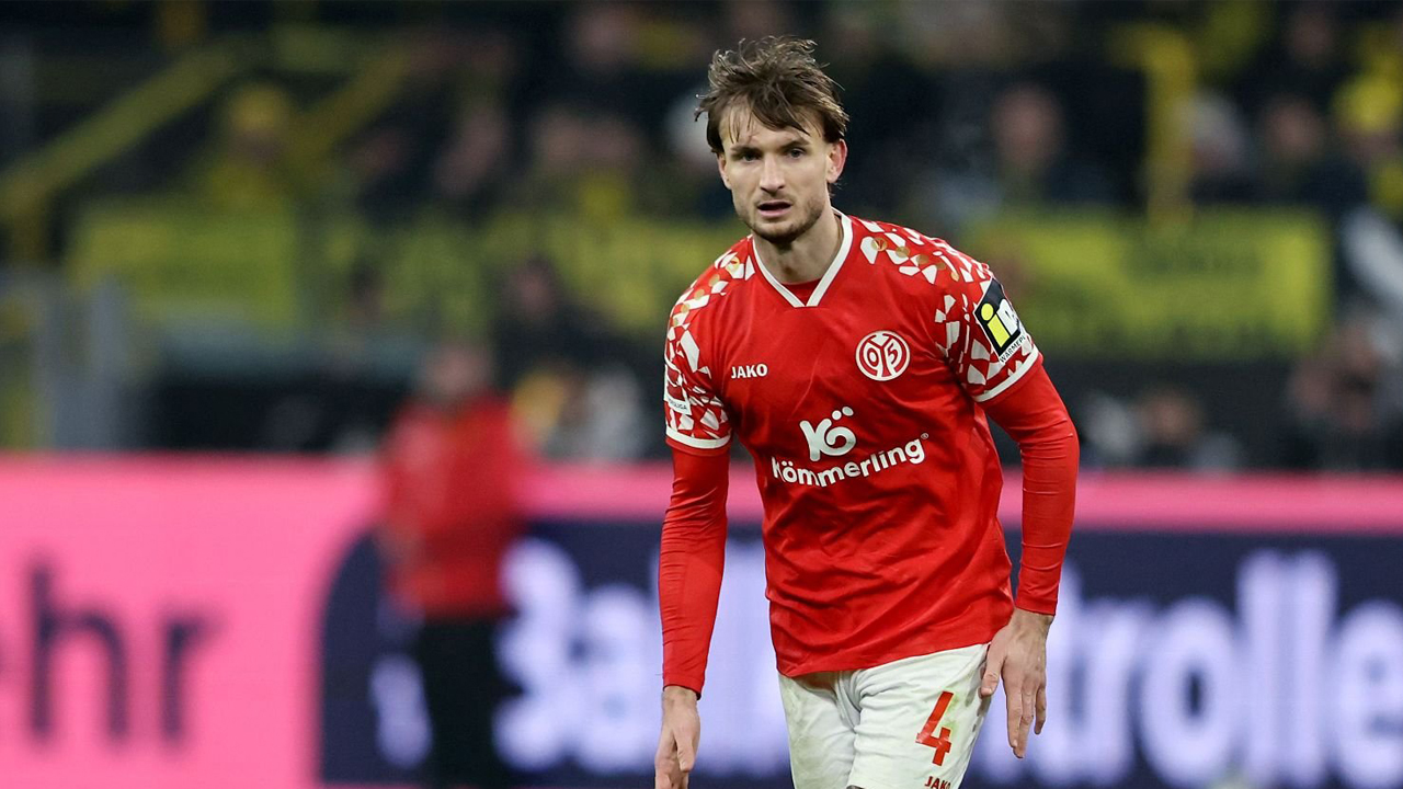 Stefan Posch Kecewa Berat Usai Mainz Dibantai Dortmund