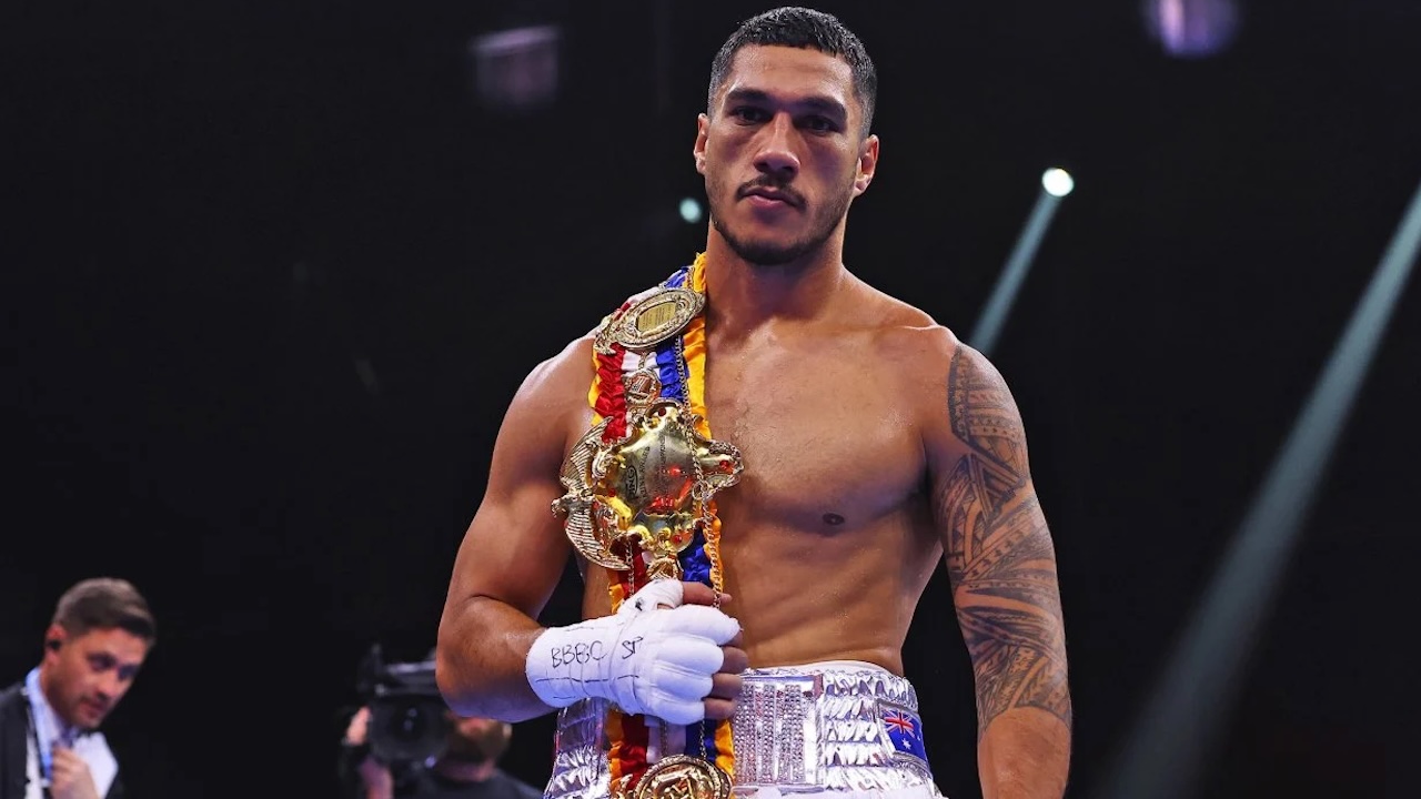 Baru Lima Laga, Pat Brown Digadang Bisa Kalahkan Jai Opetaia