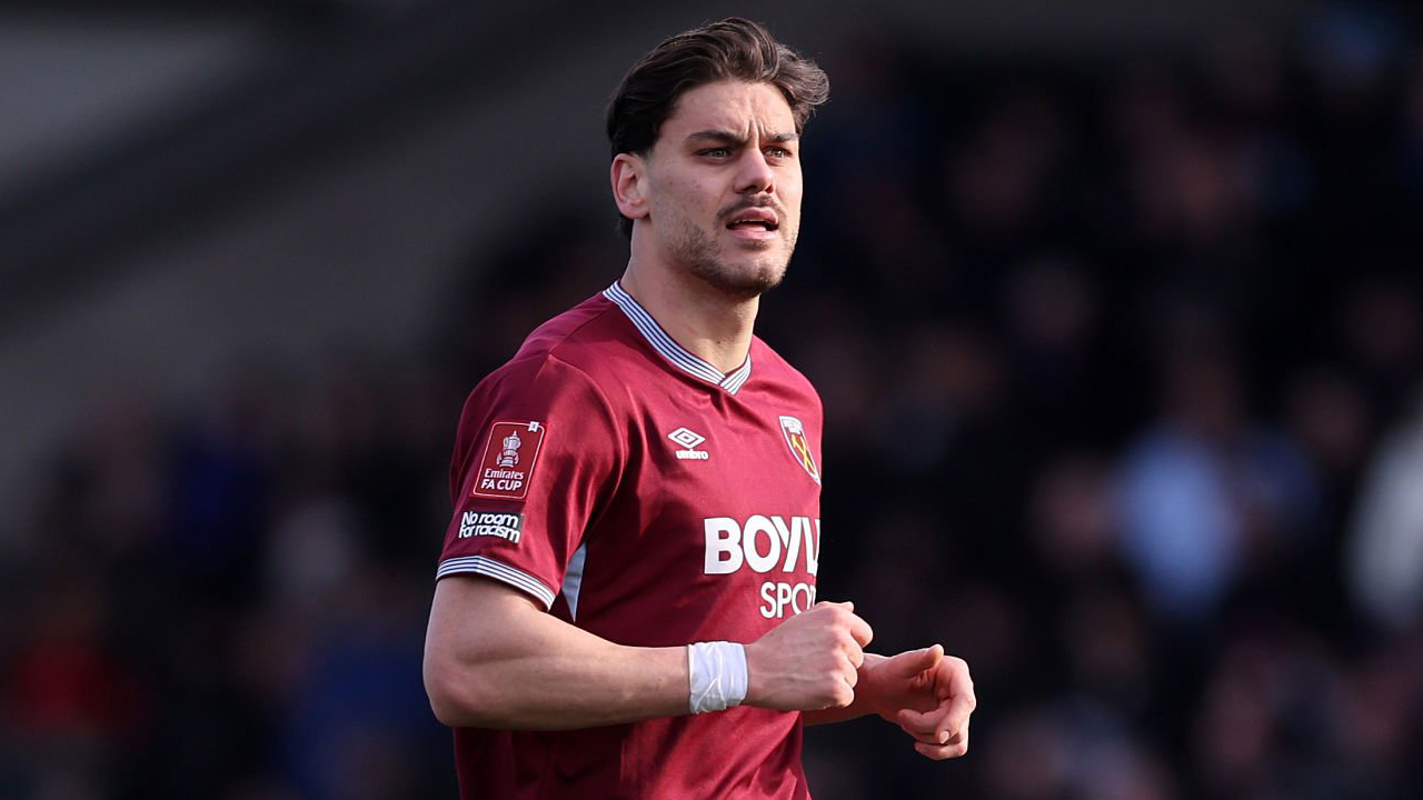 Burton Bikin Repot, Mavropanos Hepi West Ham Tetap Lolos