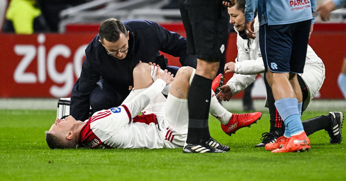 Cedera Mendera Zinchenko di Laga Debutnya Bersama Ajax