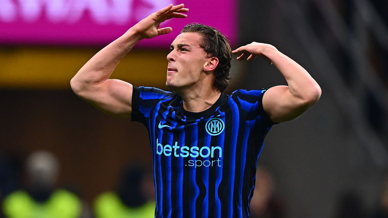 Francesco Pio Esposito Rayakan Kemenangan Inter atas Juventus