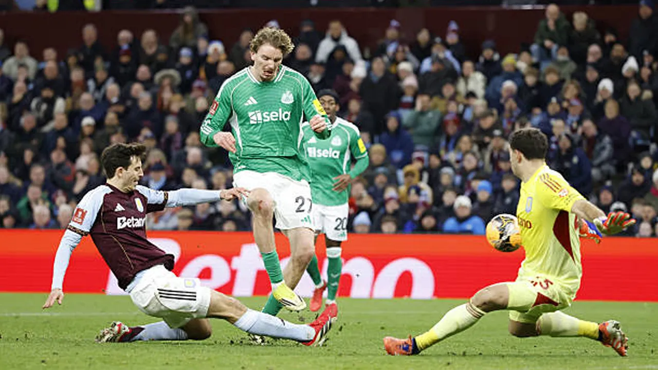 Hasil Pertandingan Piala FA: Aston Villa 1-3 Newcastle United