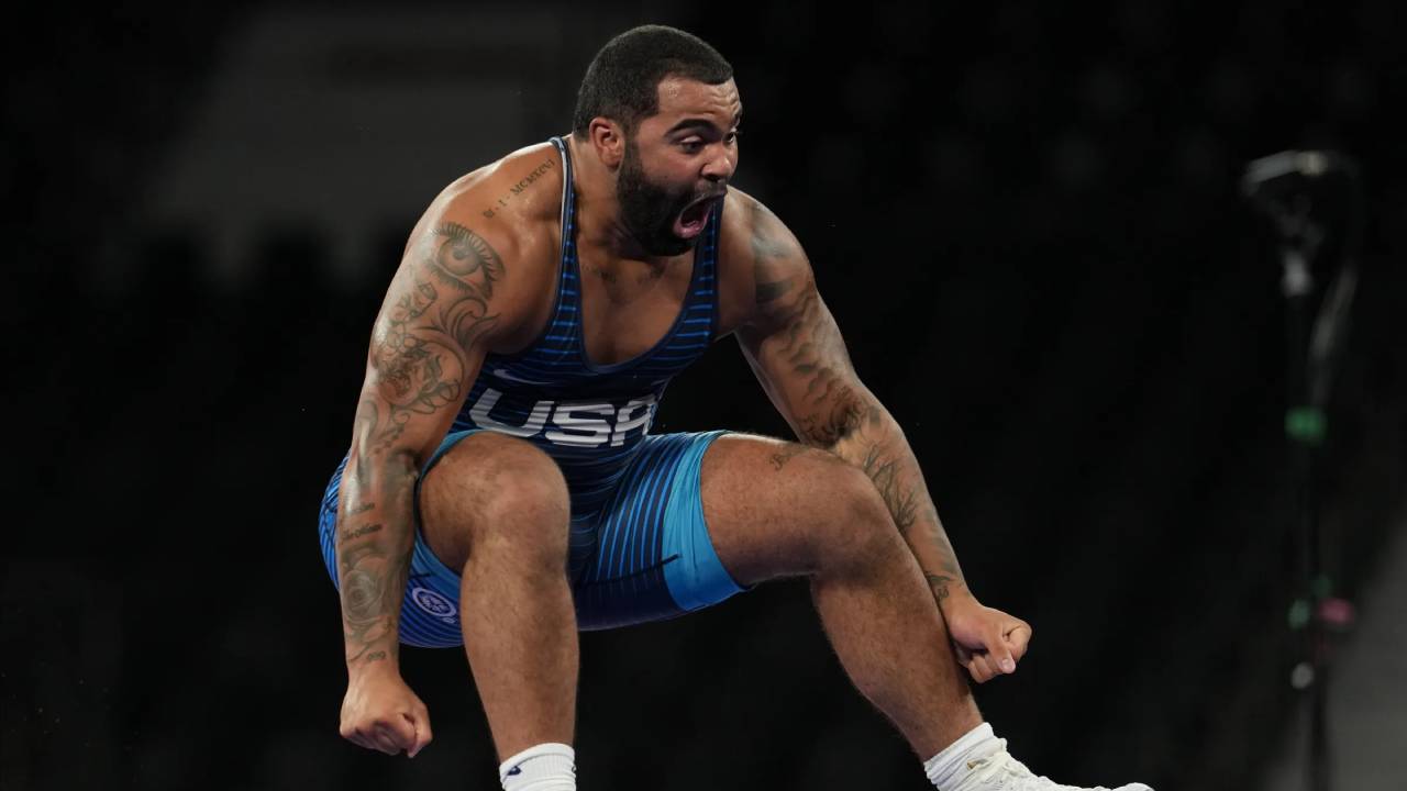 Juara Gulat Olimpiade Gable Steveson Bidik Debut UFC di Ajang White House