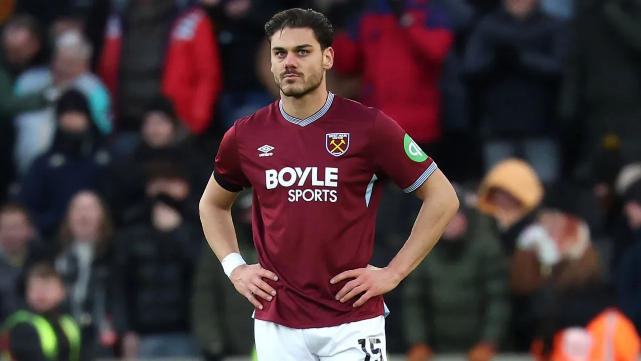 Konstantinos Mavropanos Bicara Ambisi West Ham di Piala FA