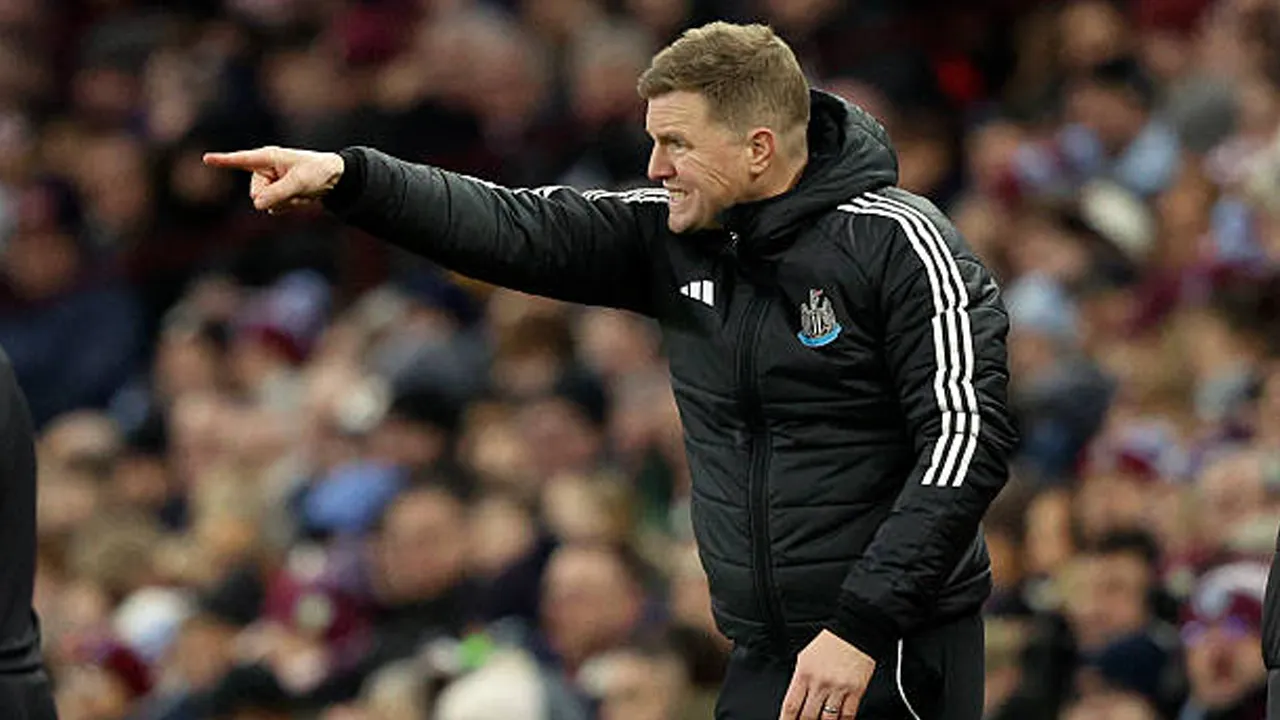 Newcastle United Dirugikan, Eddie Howe Kritik Ketergantungan Wasit Pada VAR