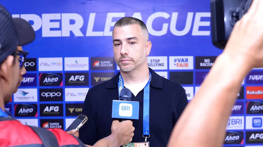 Reaksi Kecewa Marcos Reina Usai Persik Bermain Imbang Lawan PSIM - sumber: (ileagueid)