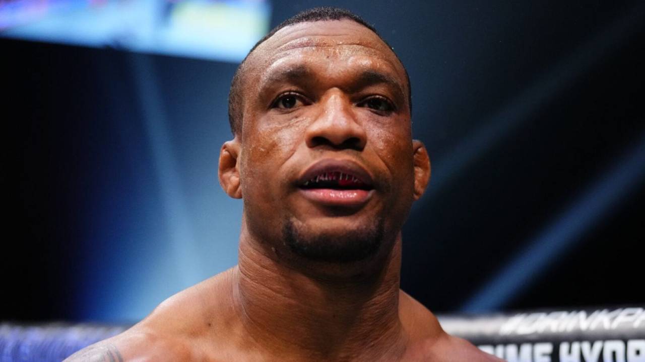UFC Lepas Petarung Kelas Berat Jailton Almeida Usai Dua Kekalahan Beruntun
