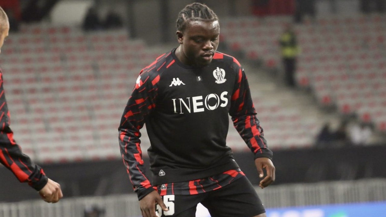 Wolfsburg Tertarik Boyong Brad-Hamilton Mantsounga dari OGC Nice