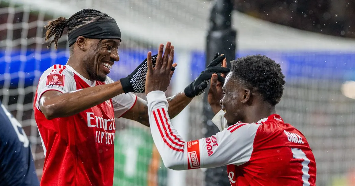 Arteta Pertimbangkan Peran Baru Saka di Arsenal - sumber: (footballlondon)