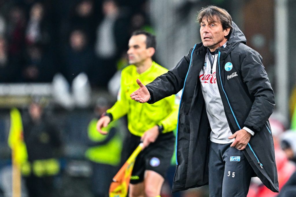Conte Ingin Napoli dan Roma Bermain dengan Agresif dan Intens