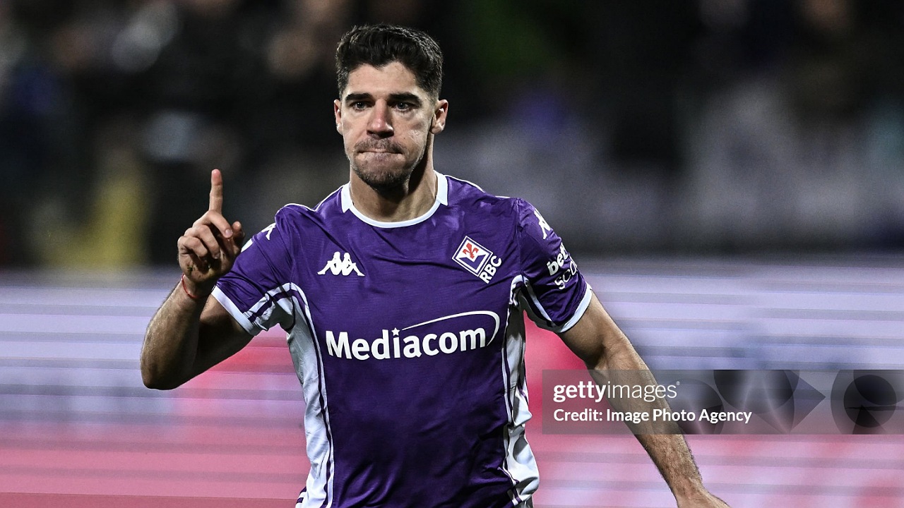 Fiorentina Ingin Pangkas Harga Permanen Manor Solomon