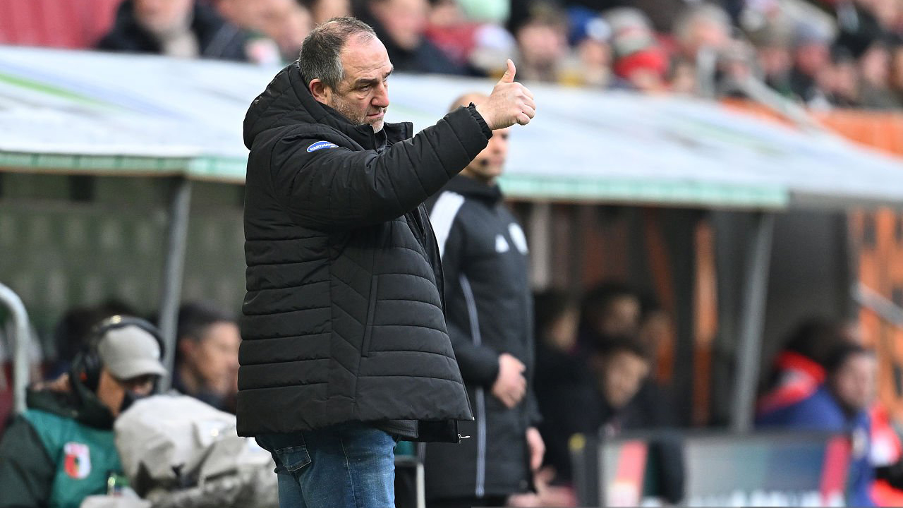 Frank Schmidt Kecewa Heidenheim Gagal Menang di Markas Augsburg
