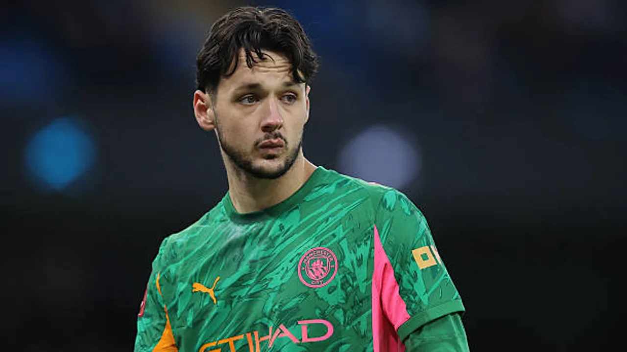 James Trafford Akui Situasinya di Manchester City Tak Sesuai Ekspektasi