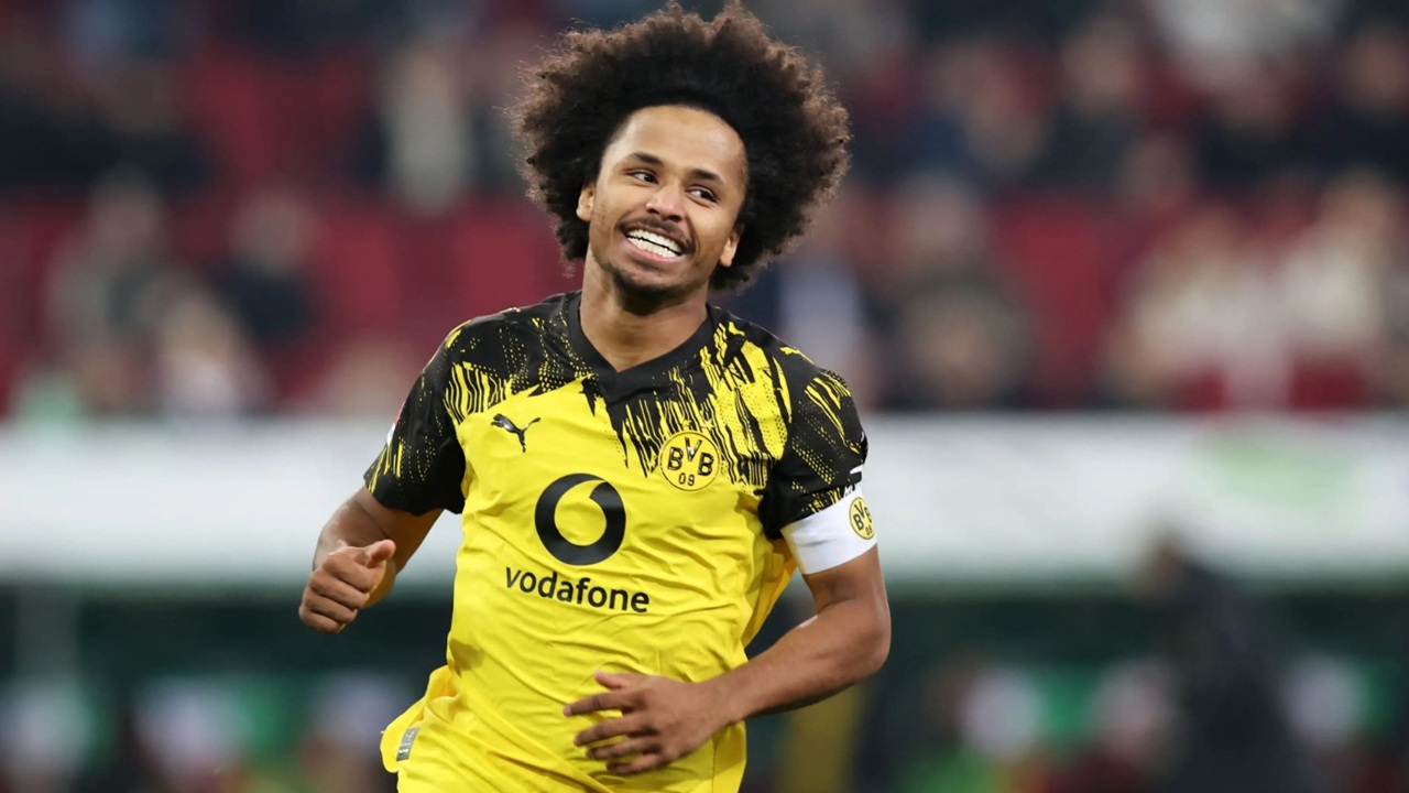Karim Adeyemi Buka Suara Tentang Masa Depannya yang Tak Pasti di Dortmund